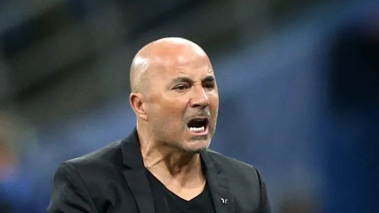 Photo by Gabriel Rossi/Getty Images - Sampaoli recebe zoações da torcida do Flamengo