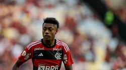 BOMBA! Os Donos da Bola cravam viagem marcada para Bruno Henrique acertar com novo clube - Foto: Thiago Ribeiro/AGIF