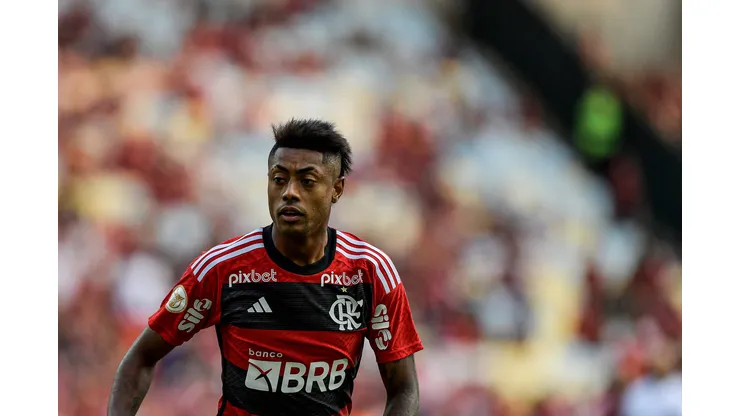 BOMBA! Os Donos da Bola cravam viagem marcada para Bruno Henrique acertar com novo clube - Foto: Thiago Ribeiro/AGIF