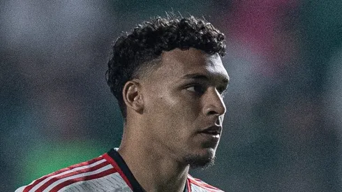 GO - GOIANIA - 20/09/2023 - BRASILEIRO A 2023, GOIAS X FLAMENGO - Victor Hugo jogador do Flamengo durante partida contra o Goias no estadio Serrinha pelo campeonato Brasileiro A 2023. Foto: Heber Gomes/AGIF