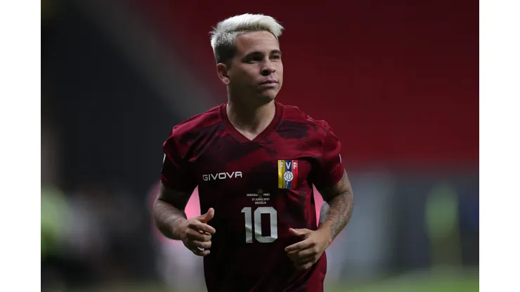 BRASILIA, BRAZIL - JUNE 27: Yeferson Soteldo of Venezuela looks on during a Group B Match between Venezuela and Peru as part of Copa America Brazil 2021 at Mane Garrincha Stadium on June 27, 2021 in Brasilia, Brazil. (Photo by Buda Mendes/Getty Images)