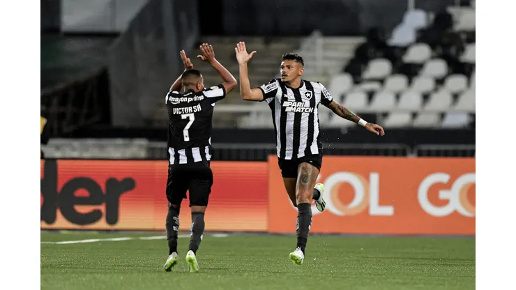Foto: Thiago Ribeiro/AGIF- Tiquinho Soares
