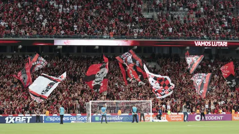 O caso aconteceu no clássico contra o Coritiba, válido pela 25ª rodada do Campeonato Brasileiro. Foto: Robson Mafra/AGIF