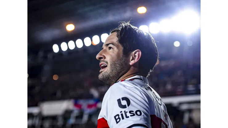 DINIZ GOSTA! Pato aparece como oportunidade de mercado no Fluminense - Foto: Marcelo Endelli/Getty Images