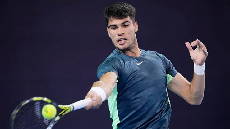 Alcaraz busca chegar à final de Pequim nesta terça-feira (3)