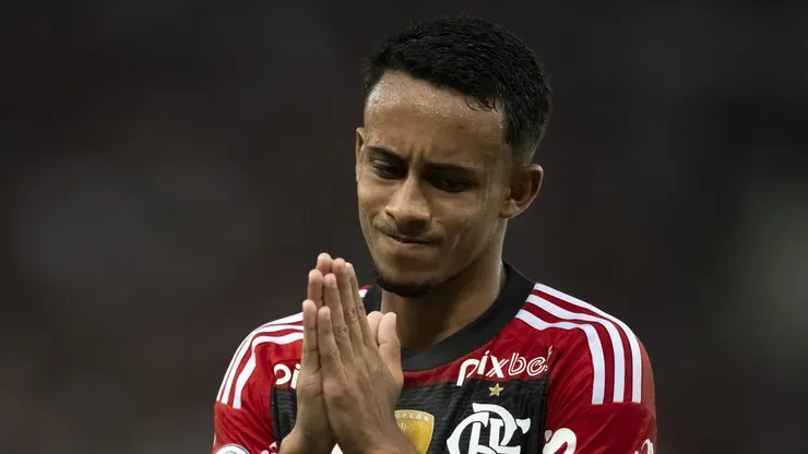 RJ - Rio de Janeiro - 28/02/2023 - RECOPA SUL-AMERICANA, FLAMENGO X INDEPENDIENTE DEL VALLE - Matheus Goncalves jogador do Flamengo durante partida contra o Independiente del Valle no estadio Maracana pelo campeonato Recopa Sul-americana 2023. Foto: Jorge Rodrigues/AGIF