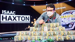 Isaac Haxton leva grande fortuna no poker (Foto: Divulgação/PokerGO)