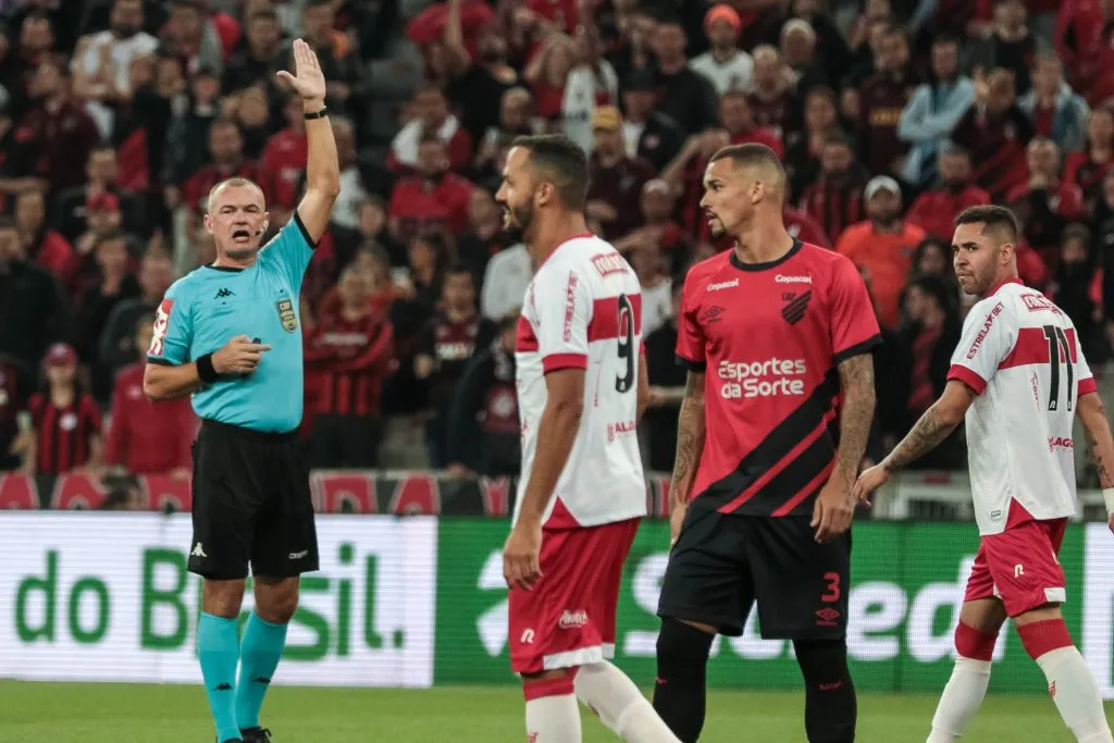 Foto: Robson Mafra/AGIF