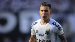 SP - SANTOS - 01/10/2023 - BRASILEIRO A 2023, SANTOS X VASCO - Soltedo jogador do Santos durante partida contra o Vasco no estadio Vila Belmiro pelo campeonato Brasileiro A 2023. Foto: Ettore Chiereguini/AGIF