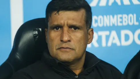 PR - CURITIBA - 08/08/2023 - LIBERTADORES 2023, ATHLETICO-PR X BOLIVAR - Wesley carvalho tecnico do Athletico-PR durante partida contra o Bolivar no estadio Arena da Baixada pelo campeonato Libertadores 2023. Foto: Gabriel Machado/AGIF