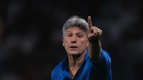 SP - SAO PAULO - 18/09/2023 - BRASILEIRO A 2023, CORINTHIANS X GREMIO - Renato Portaluppi tecnico do Gremio durante partida contra o Corinthians no estadio Arena Corinthians pelo campeonato Brasileiro A 2023. Foto: Ettore Chiereguini/AGIF