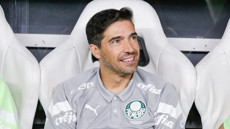 Abel ganha reforço para duelo contra o Cruzeiro Foto: Lucas Emanuel/AGIF