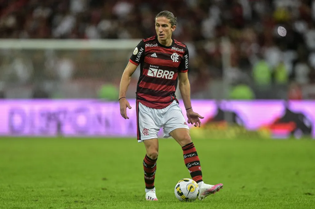 Foto: Thiago Ribeiro/AGIF – Filipe Luís venceu duas Libertadores no Flamengo