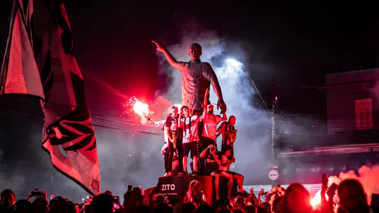 Torcida do Santos apoiando a equipe durante o Brasileirão 2023 - Foto: Raul Baretta/Santos FC