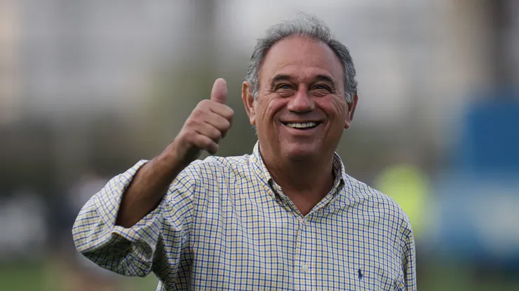Dirigente falou sobre um meia-atacante que pode render pelo Grêmio - Foto: Maxi Franzoi/AGIF.