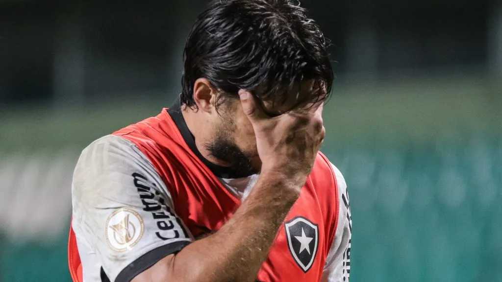 Foto: Robson Mafra/AGIF - Gabriel Pires, do Botafogo