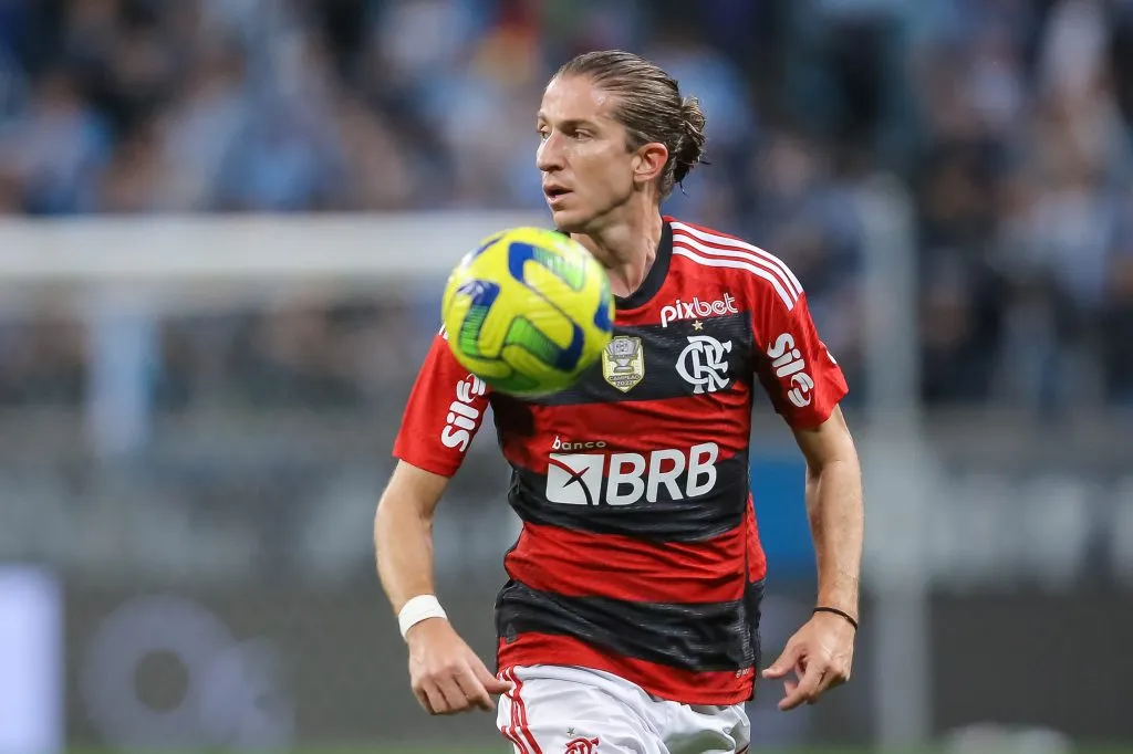 Filipe Luis irá se aposentar no final do Brasileirão. Foto: Pedro H. Tesch/AGIF