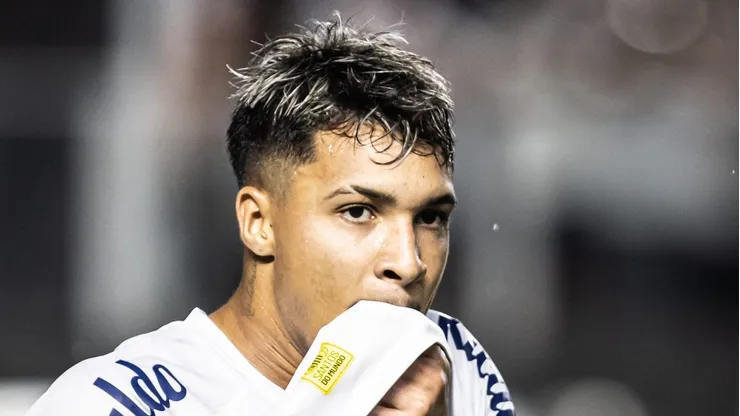 Foto: Abner Dourado/AGIF - Marcos Leonardo lamentando chance do Santos contra o Fluminense no Campeonato Brasileiro