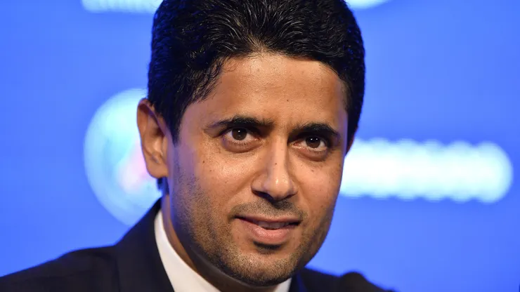 O presidente do Paris Saint-Germain, Nasser Al Khelaifi, busca por reforços no futebol nacional