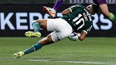 Rony jogador do Palmeiras durante partida contra o America-MG no estadio Arena Allianz Parque pelo campeonato Brasileiro A 2023. Foto: Fabio Giannelli/AGIF