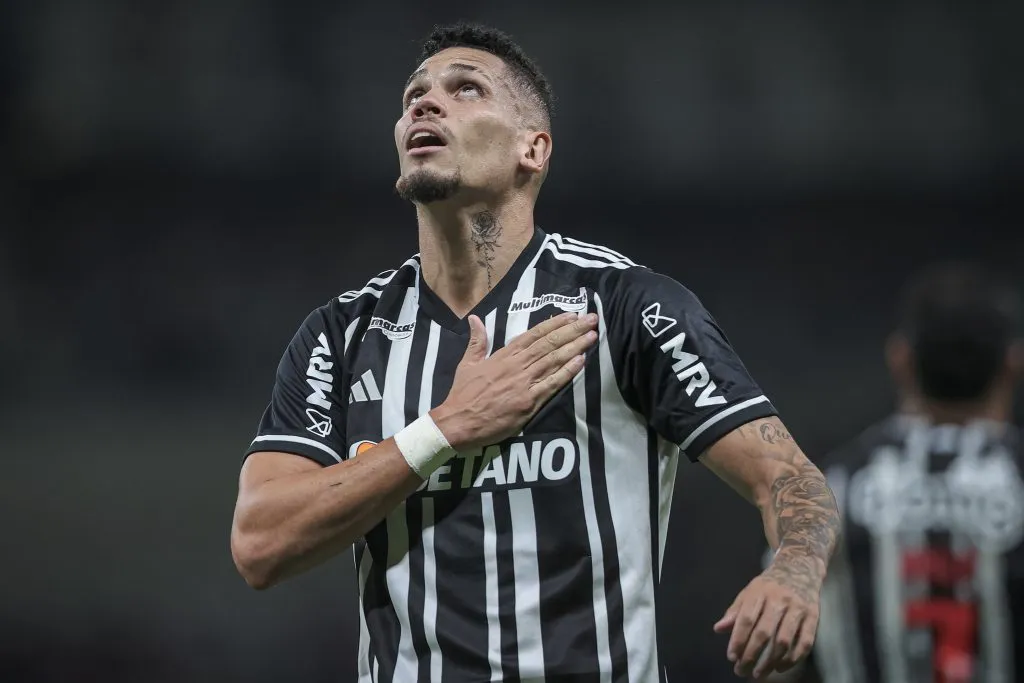 Paulinho comemorando gol marcado pelo Atlético-MG – Foto: Divulgação/Atlético-MG