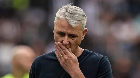 Tiago Nunes tecnico do Botafogo durante partida contra o Santos no estadio Engenhao pelo campeonato Brasileiro A 2023. Foto: Thiago Ribeiro/AGIF