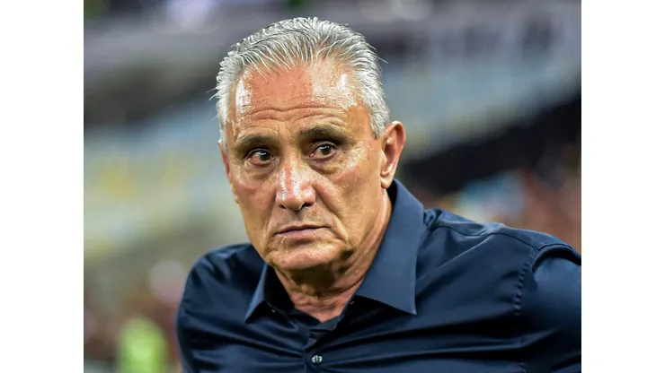 Tite, técnico do Flamengo, durante partida contra o Atletico-MG no estadio Maracana pelo campeonato Brasileiro A 2023. Foto: Thiago Ribeiro/AGIF