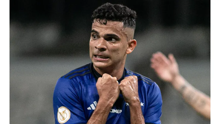 Bruno Rodrigues jogador do Cruzeiro comemora seu gol durante partida contra o Vasco no estadio Mineirao pelo campeonato Brasileiro A 2023. Fernando Moreno/AGIF