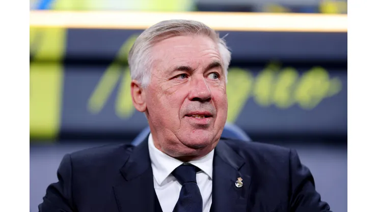 CADIZ, SPAIN - NOVEMBER 26: Carlo Ancelotti, Head Coach of Real Madrid, looks on prior to the LaLiga EA Sports match between Cadiz CF and Real Madrid CF at Estadio Nuevo Mirandilla on November 26, 2023 in Cadiz, Spain. (Photo by Fran Santiago/Getty Images)