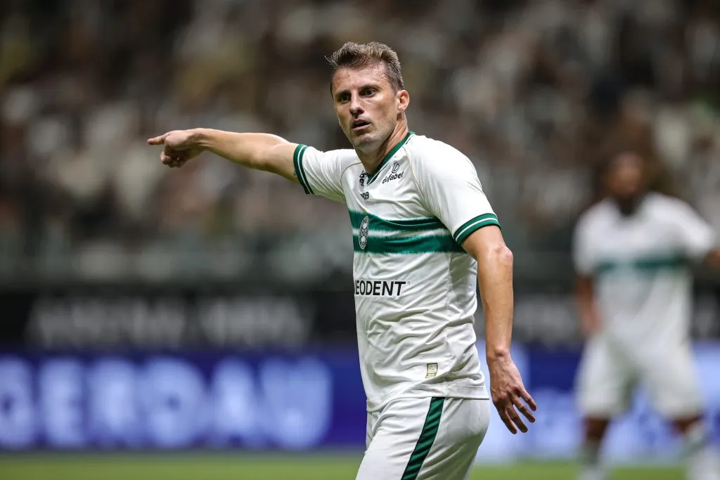 O zagueiro Henrique também foi dispensado do Coritiba. Foto: Gilson Lobo/AGIF