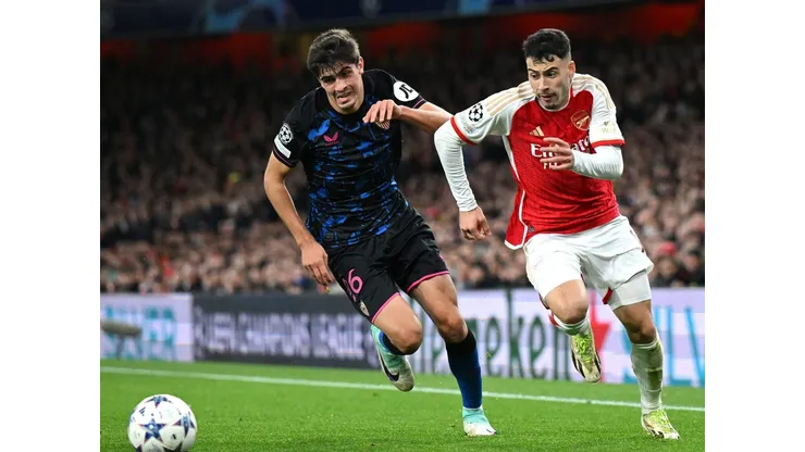 Arsenal e Sevilla se enfrentaram na quarta rodada do Grupo B da Liga dos Campeões (Foto: Shaun Botterill/Getty Images)