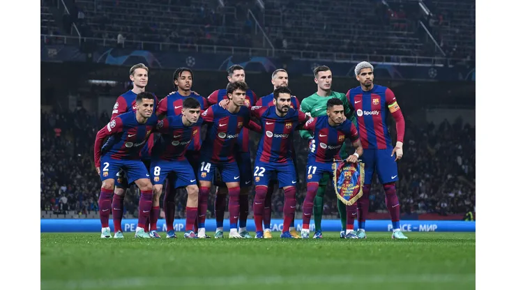 Atletas do Barcelona durante partida contra o Porto, no Olímpico de Barcelona, pela Liga dos Campeões (Foto: David Ramos/Getty Images)