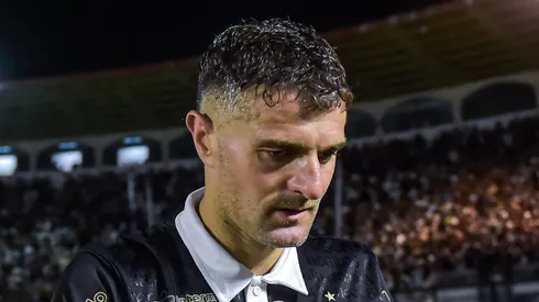 Foto: Thiago Ribeiro/AGIF - Vegetti se envolve em briga no Vasco