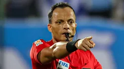 Árbitro não teria tomado a decisão correta e acabou prejudicando o Vasco - Foto: Gilson Junio/AGIF