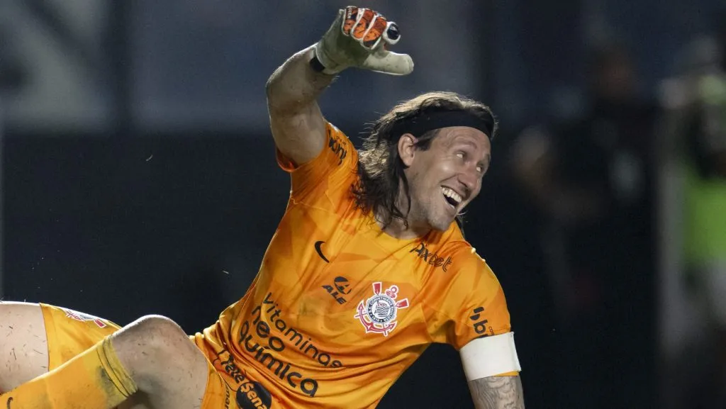 Cássio goleiro do Corinthians durante partida contra o Vasco no estádio São Januário pelo campeonato Brasileiro A 2023. Foto: Jorge Rodrigues/AGIF