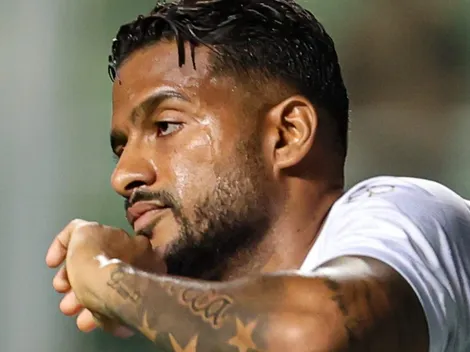 Reinaldo definha na reta final e diretoria do Grêmio toma decisão que impacta titularidade em 2024