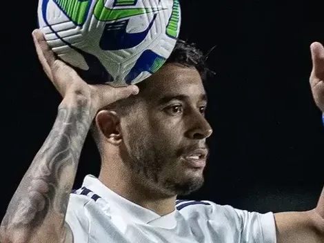 Lateral William EXPÕE relação com dirigente do Cruzeiro: "contra mim"