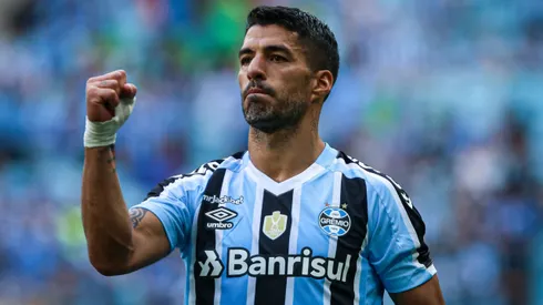Suárez marcou 26 gols e contribuiu com mais 16 assistências em 51 jogos no Grêmio - Foto: Maxi Franzoi/AGIF