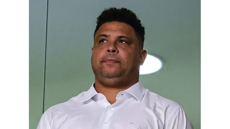 Ronaldo Nazário, dono do Cruzeiro, durante partida contra o Gremio no estadio Independencia pelo campeonato BRASILEIRO A 2023. Foto: Gilson Junio/AGIF