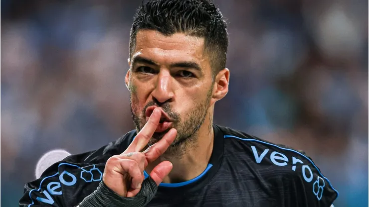 Suárez pode fazer seu último jogo na Arena gremista - Foto: Maxi Franzoi/AGIF