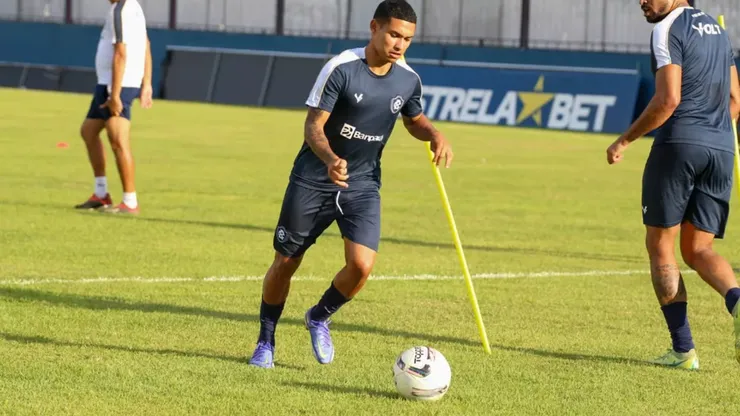 Foto: Samara Miranda/Ascom Remo - Thiaguinho em treino pelo Remo