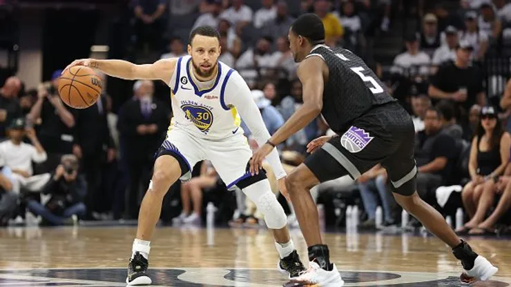 Warriors e Kings terão jogo decisivo pela Copa da NBA. Foto: Getty Images