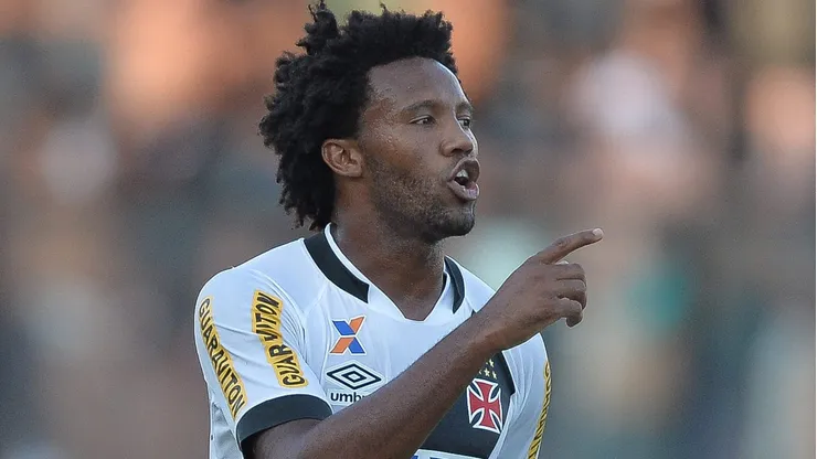 Zagueiro fez gols importante em sua passagem pelo Vasco - Foto: Pedro Martins/AGIF