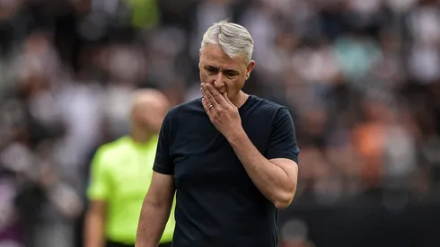 Tiago Nunes não estreou bem pelo Botafogo. Foto: Thiago Ribeiro/AGIF