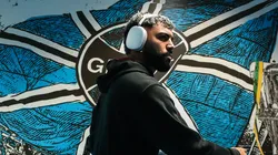 Gabigol camisa 10 do Flamengo em partida na Arena do Grêmio