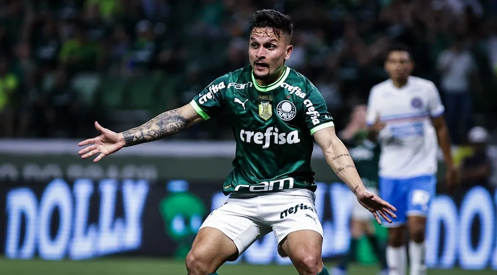 Artur disputou 43 jogos pelo Palmeiras na temporada de 2023 e está sendo vendido ao Zeni-RUS – Foto: Fabio Giannelli/AGIF