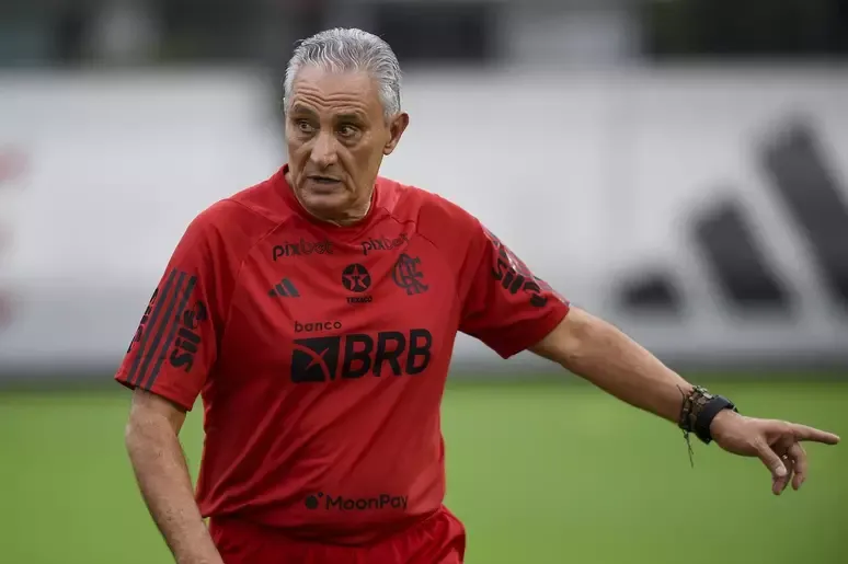Tite comandando treino do Flamengo | Foto: Divulgação/Flamengo