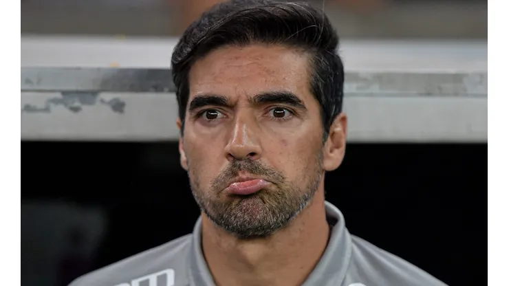 Abel Ferreira, técnico do Palmeiras. Um de seus atletas tem impacto decisivo sobre possível negociação no Flu - Foto: Thiago Ribeiro/AGIF