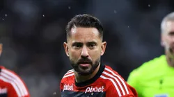 Everton Ribeiro, em ação pelo Flamengo - Foto: Marcello Zambrana/AGIF