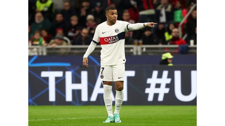 PSG e Milan fizeram jogo válido pela quarta rodada do Grupo F da Liga dos Campeões (Foto: Marco Luzzani/Getty Images)